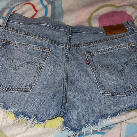 Free People // Levi’s 501 Cutoff Shorts🌛 - Picture 12 of 13